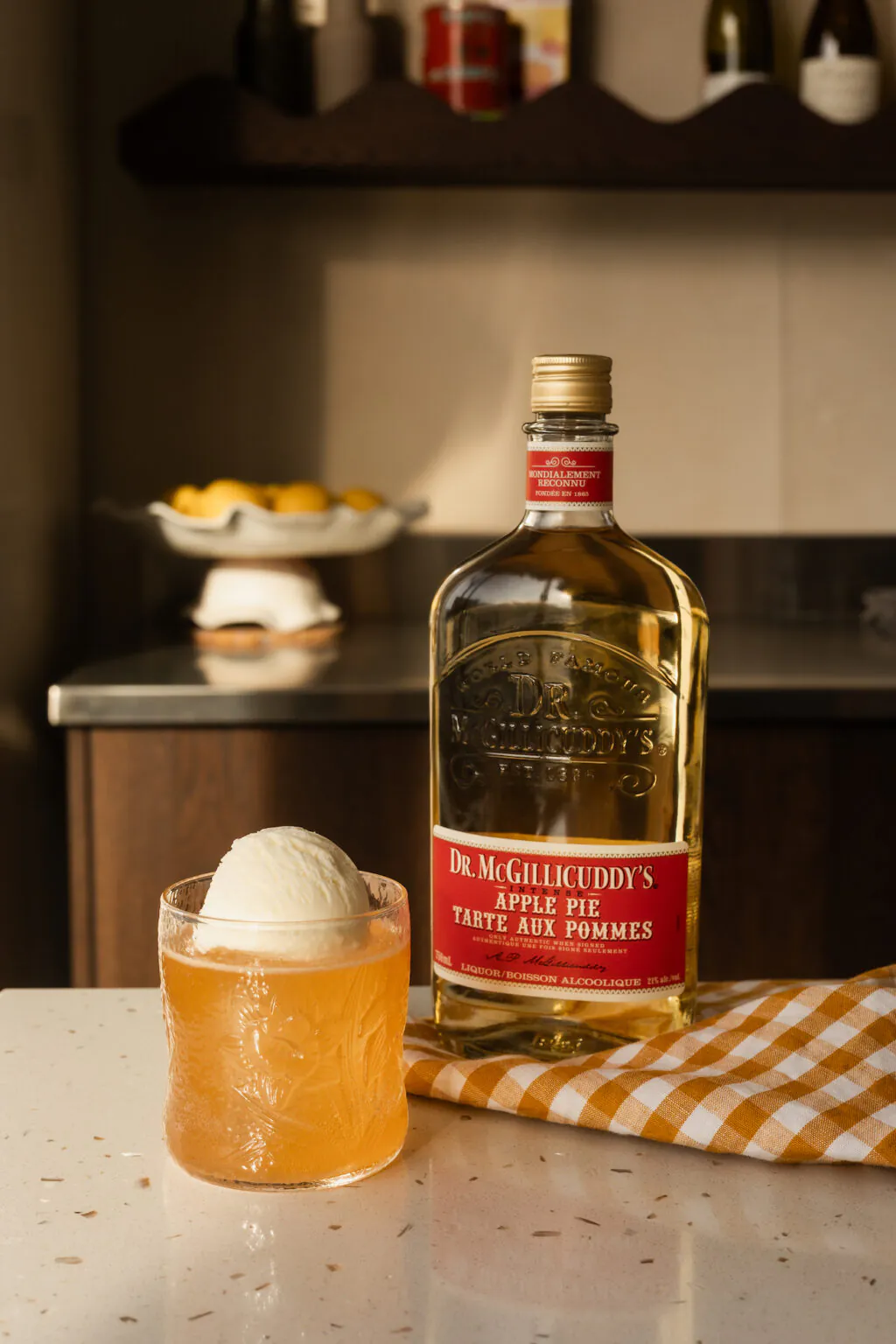 Cocktail_Whisky_Sour_Tarte_pomme_Dr.McGuillicuddys_1ou2CocktailsAW3A6734